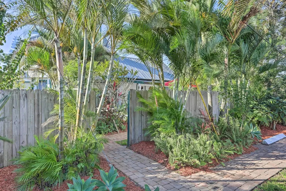 Stuart Apartment w/ Patio Near St Lucie River!