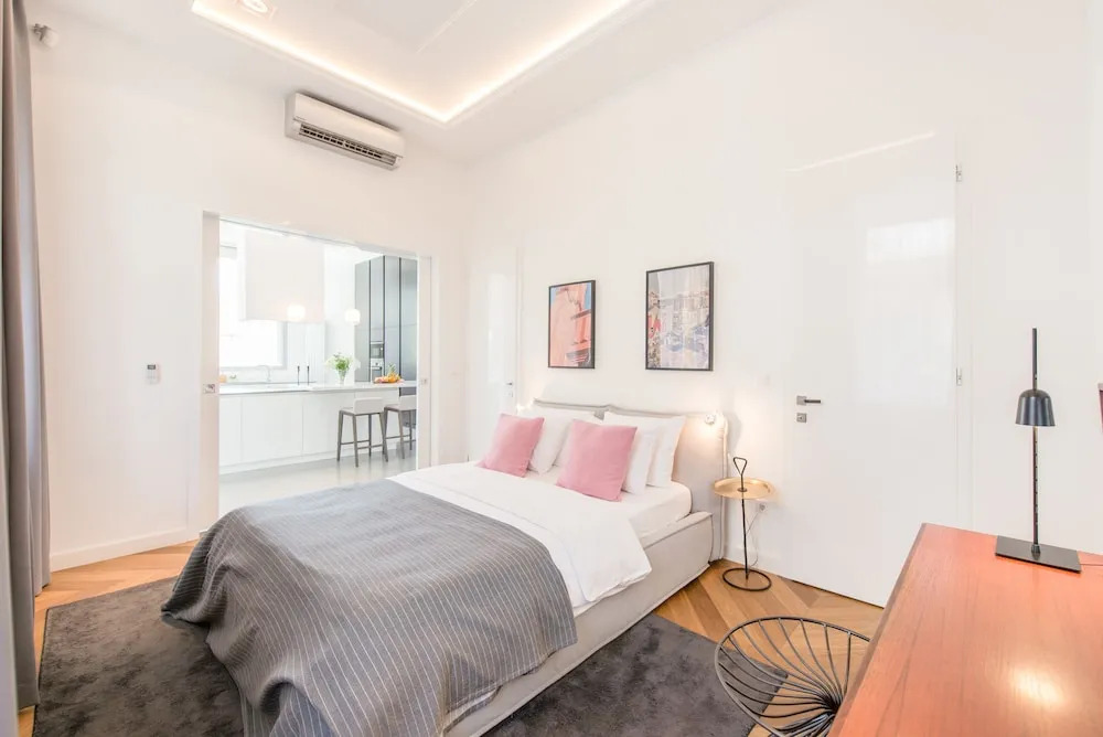 Oasis Apartments - Broadway I