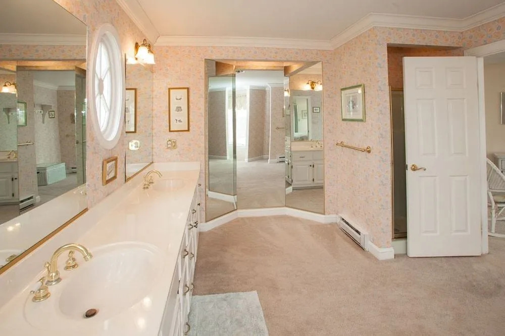 Victorian Sea-cret by RedAwning