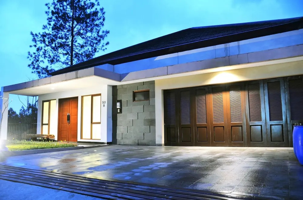 Anindya Hill View Villa 7 Bedrooms With a Private Heated Swimming Pool