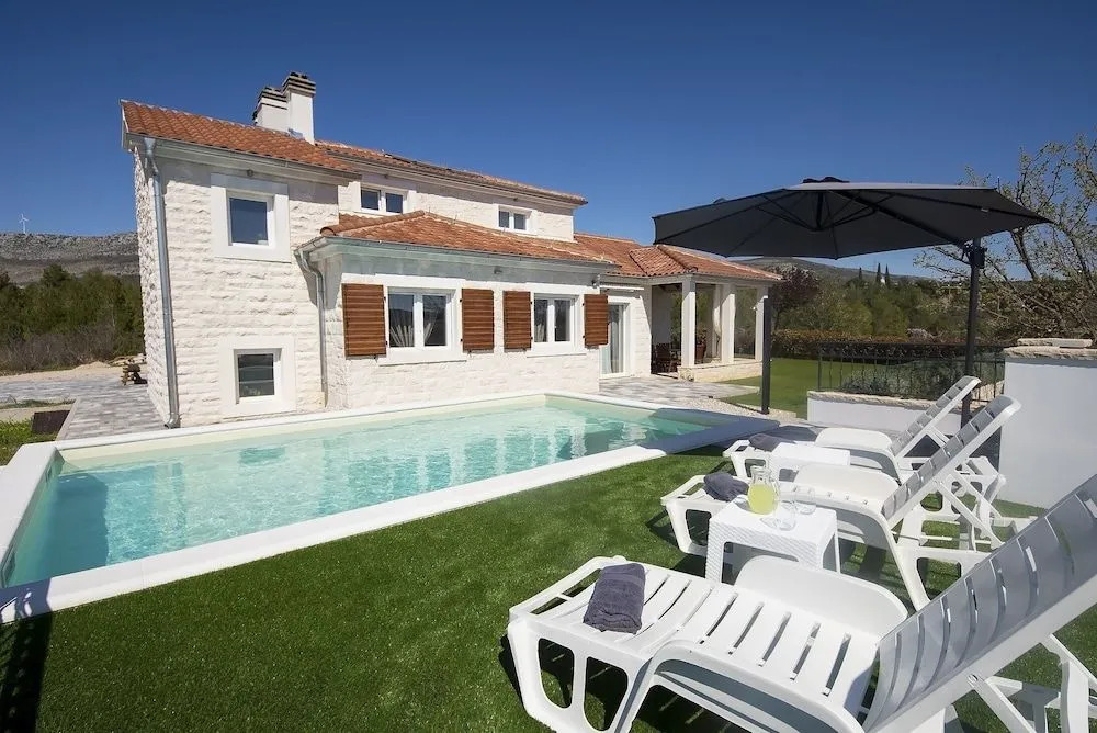 Whitestone Villa