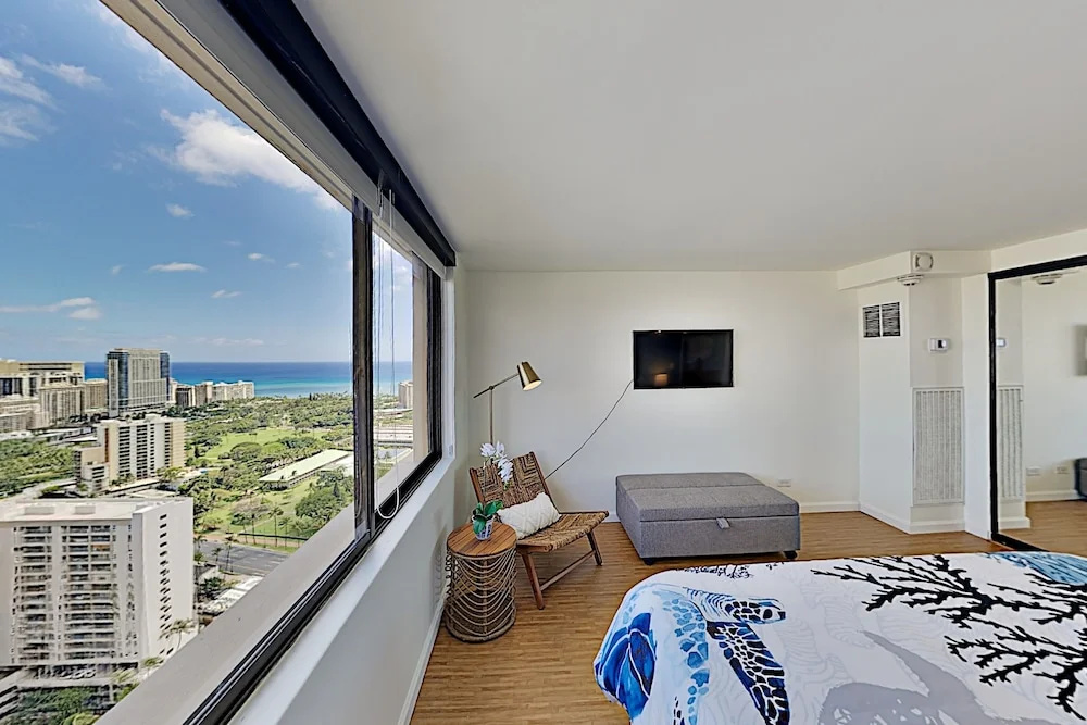 Hawaiian Monarch 203 2 Bedroom Condo by Redawning