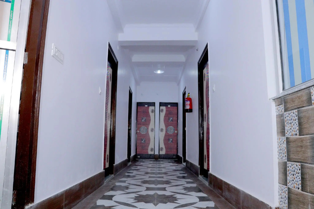 Hotel R. K. GRAND LUCKNOW