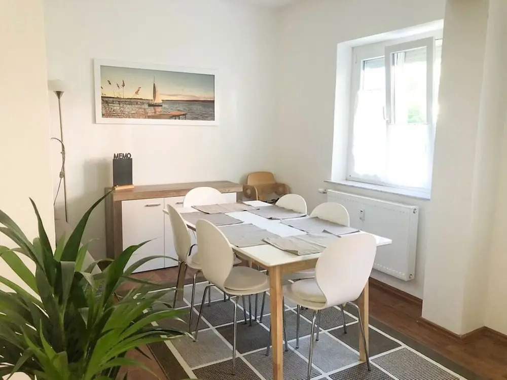 Attractive Apartment in Freiberg near Center