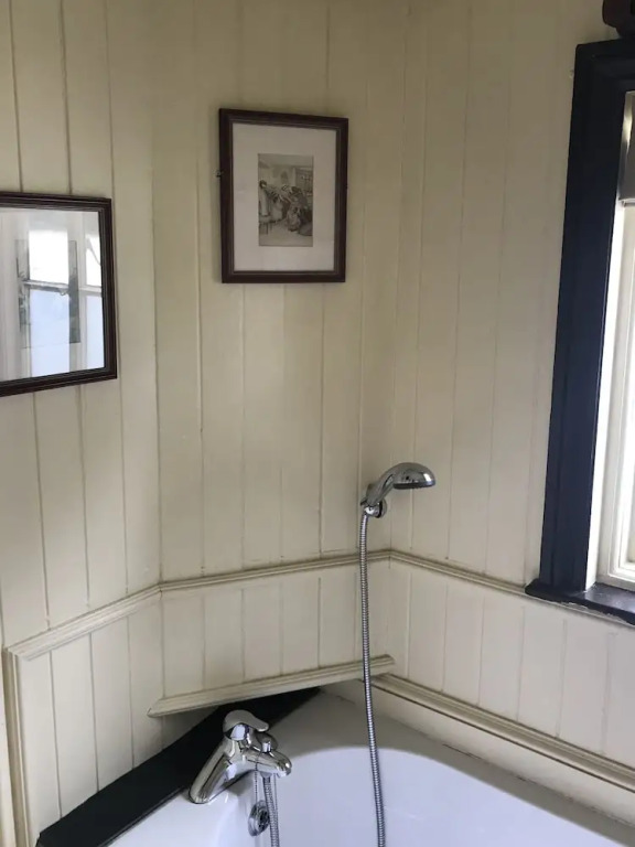 Drewe Arms Bunk Rooms