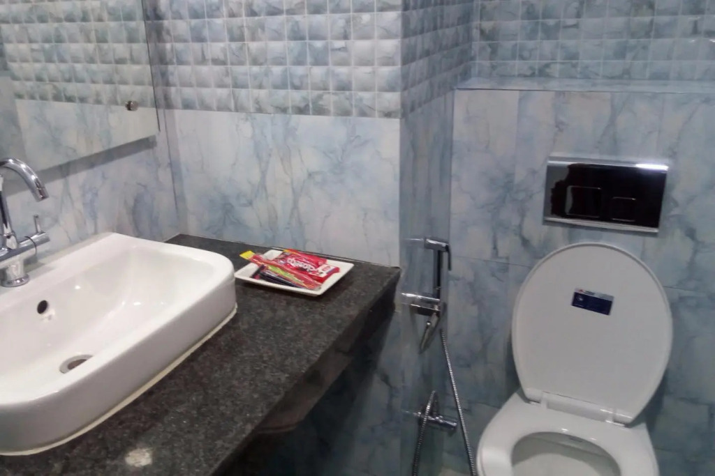 Adhunik Hotel Behror