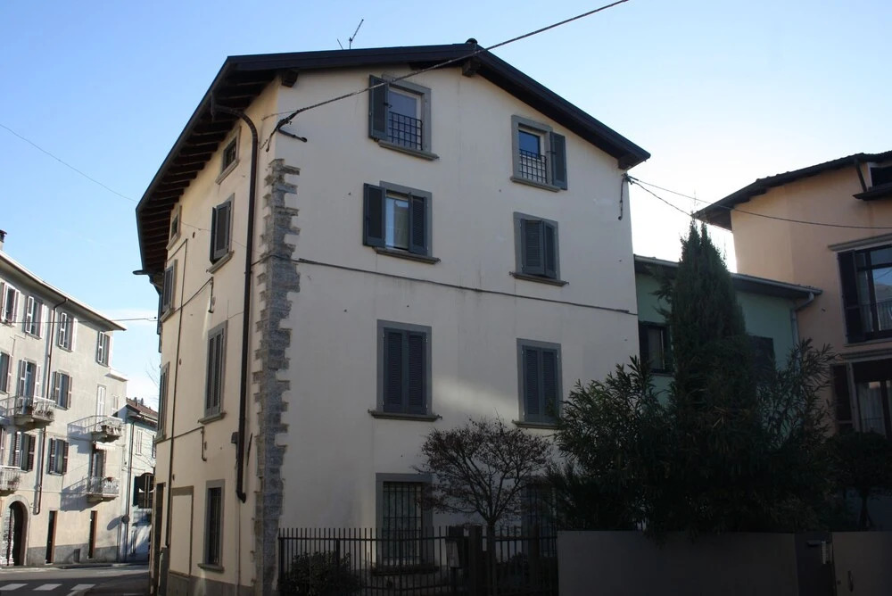 Valverde Apartments