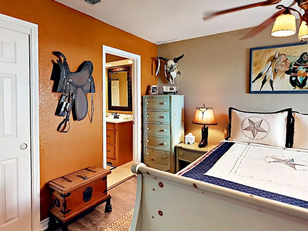 Selleck Condo - Four Bedroom Condo