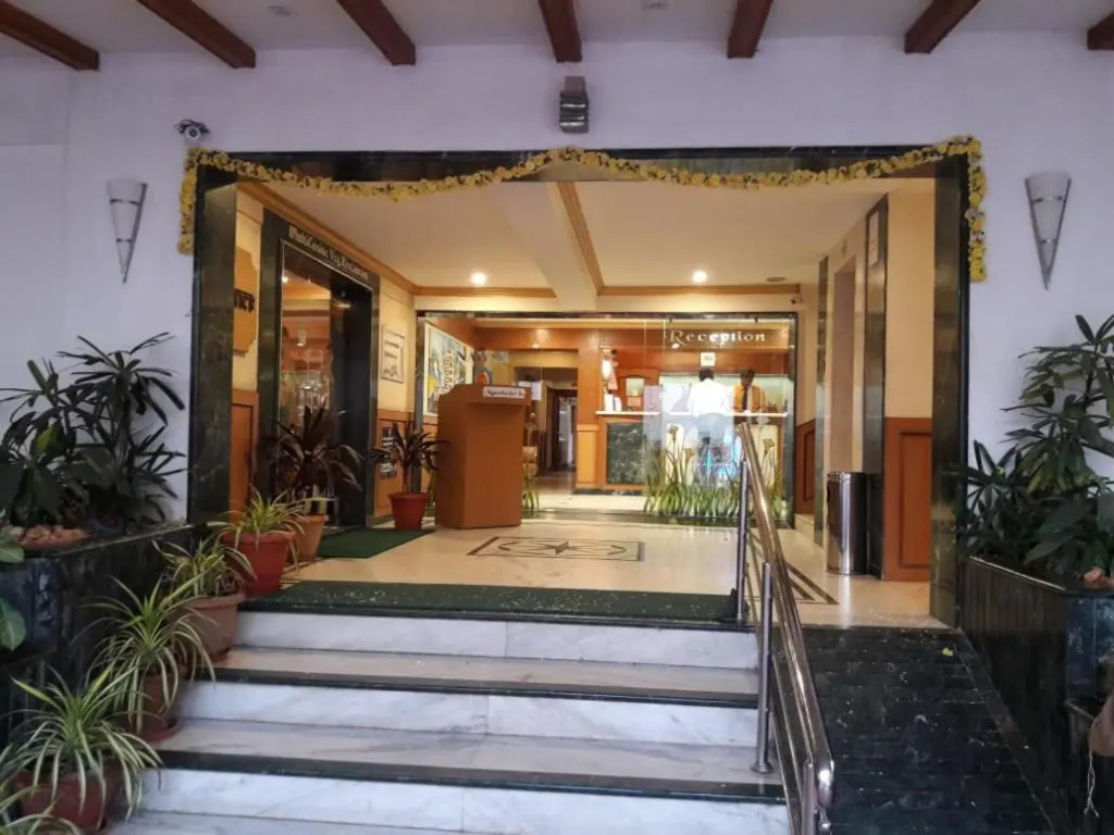 Hotel Nahar Manchester Inn