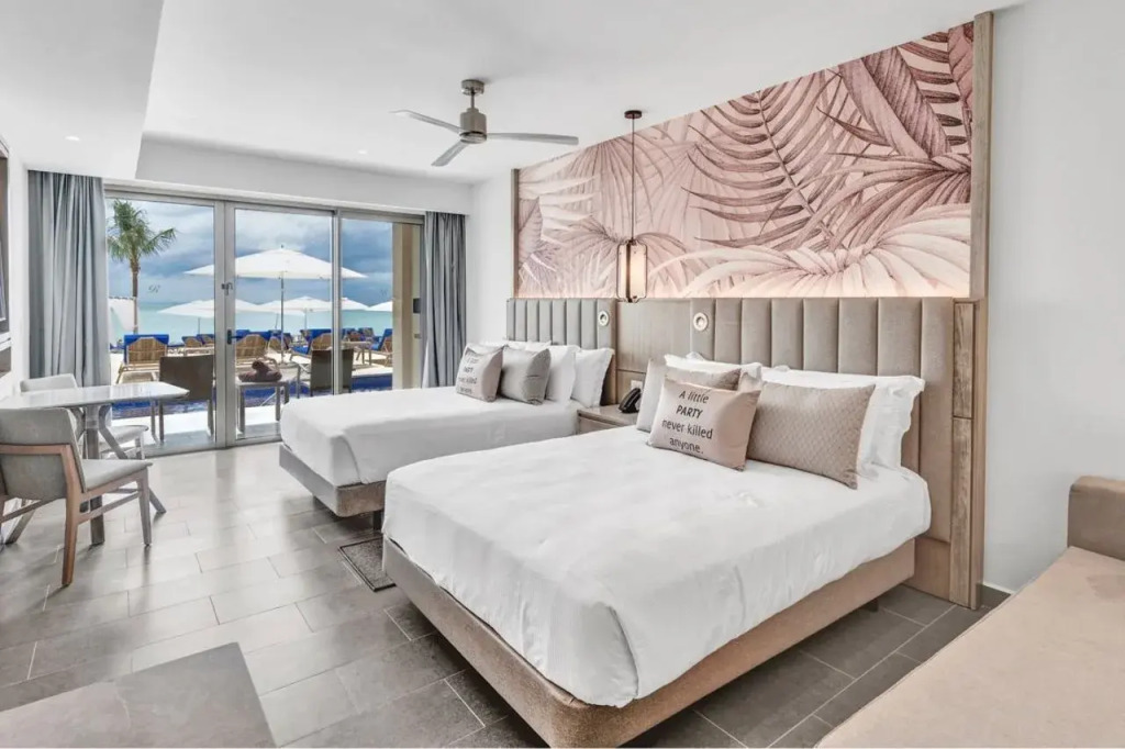 Royalton CHIC Antigua