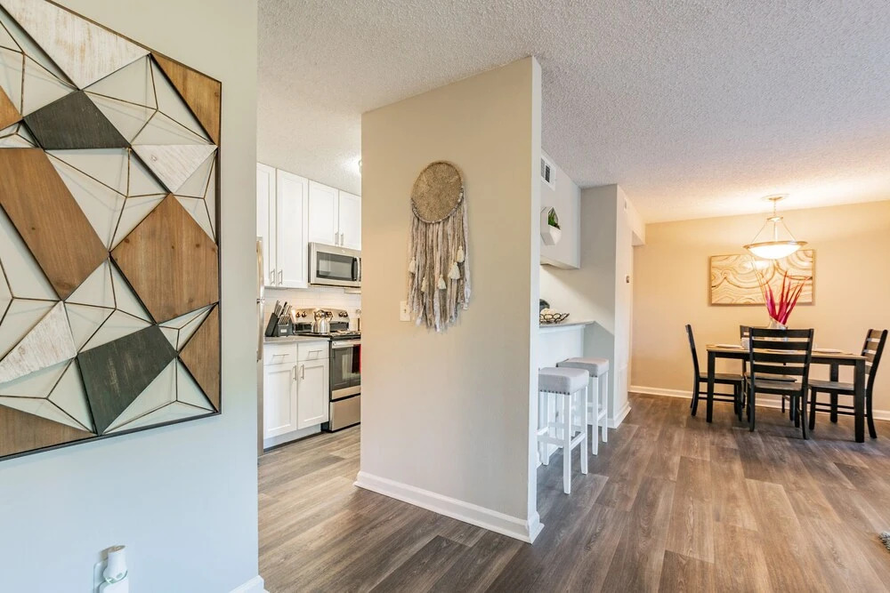CP-514: Luxury Clearwater Apartment