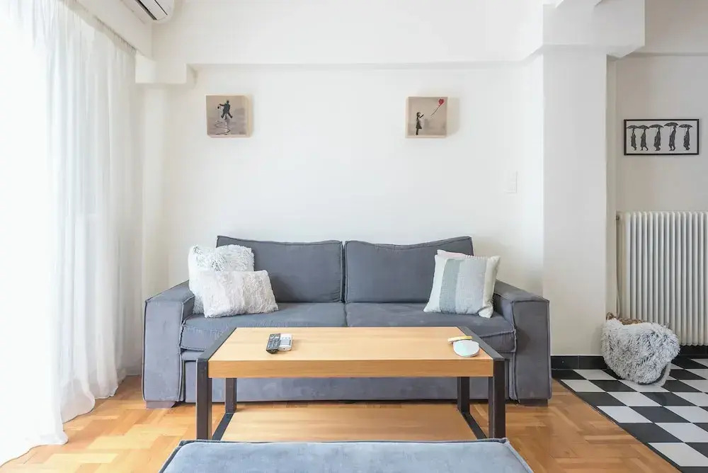 Quiet Embassy Suite by Cloudkeys