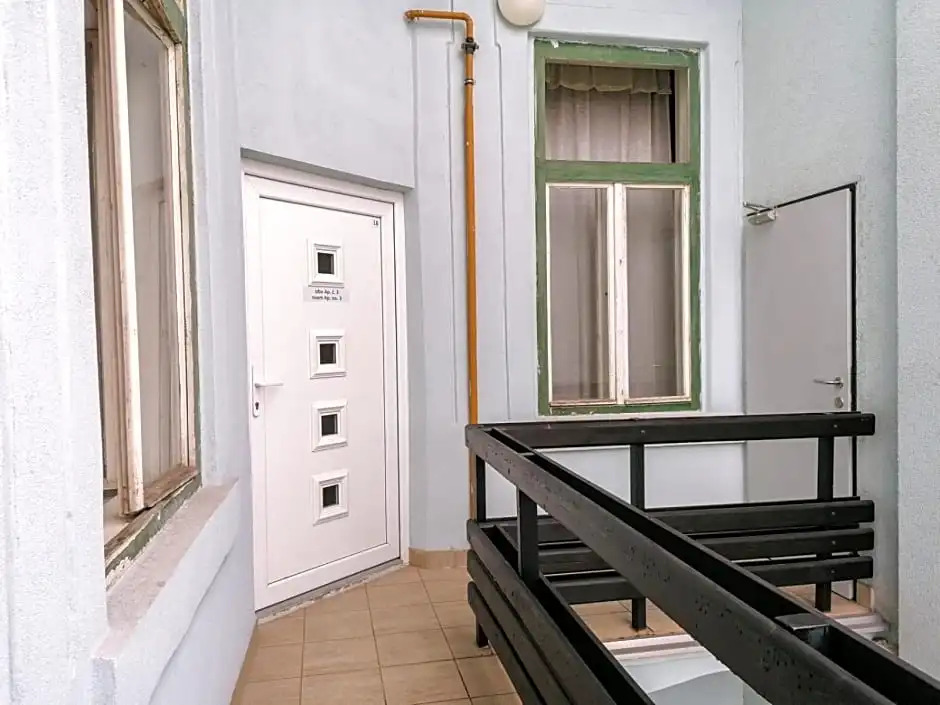 Hostel Vodna 1