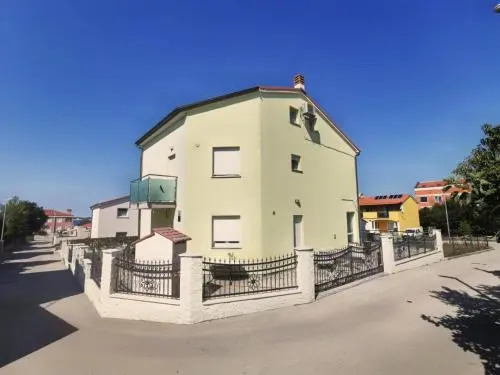 Holiday Home Zlatko