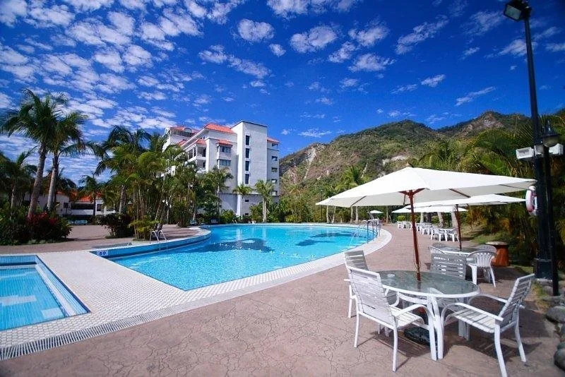 Hibiscus Resort