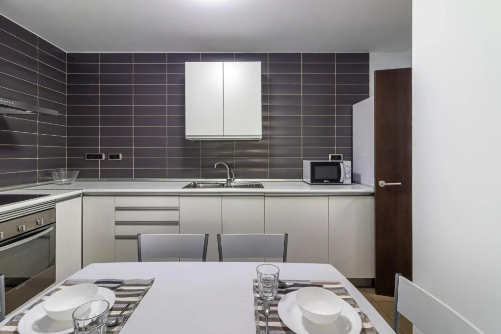 Flatguest Tabaiba II