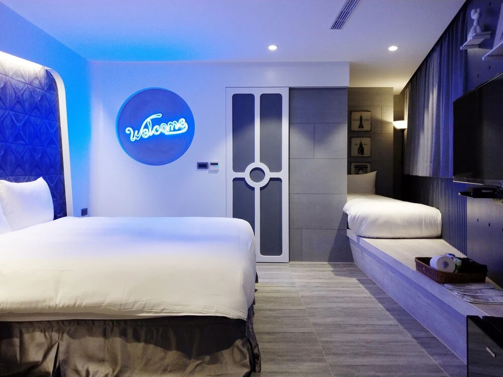 K HOTEL