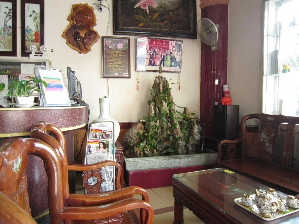 Khách Sạn Hạnh Long