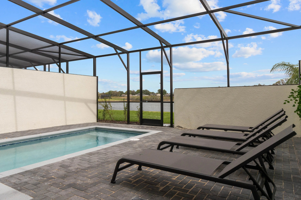 5 Beds / 4.5 Bathrooms / Solterra 7135 OL , Davenport , US