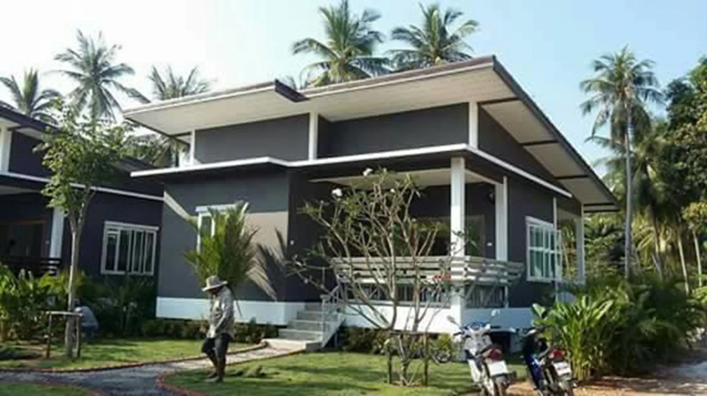Golden Moon Resort