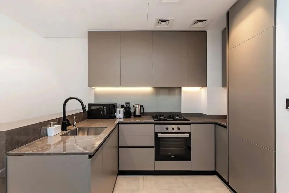 Premium 1BR Apartment at 15 Northside