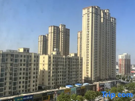 Guangcai Four Seasons Hotel (Wenhua Road Teacher Fan Branch)