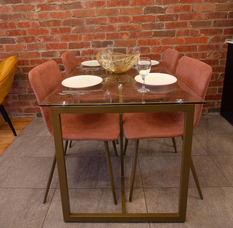 APARTMENT HOTEL ST-DENIS