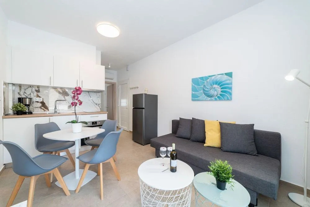 Thalassa & Thalassa Prive Residential Complexes