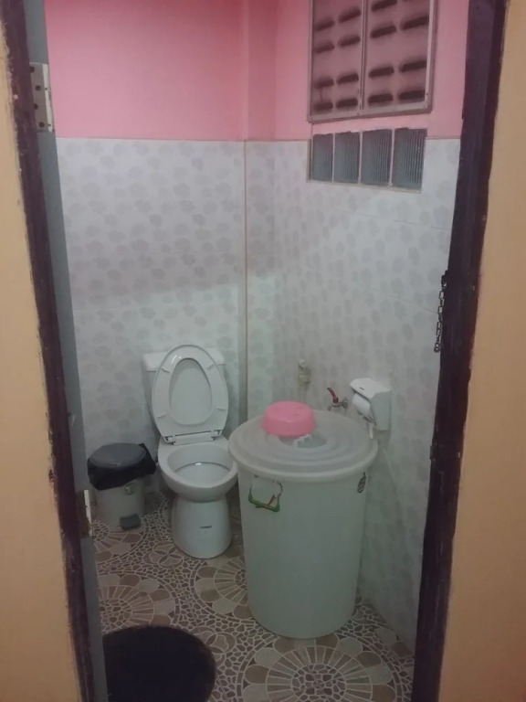 Arunrat GuestHouse - Hostel