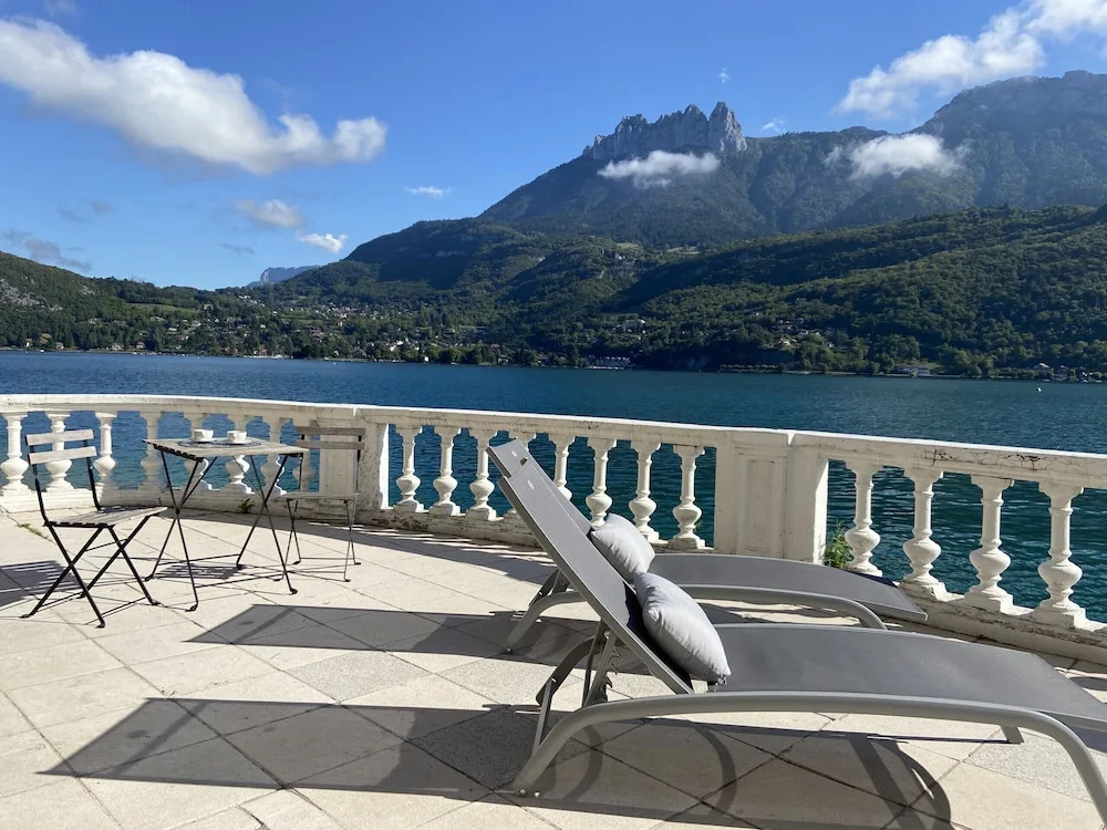 Le Studio Rivage - Surplombant le lac