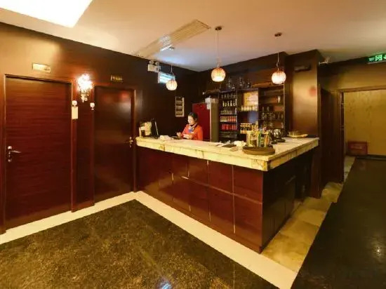 Huajing Hotel
