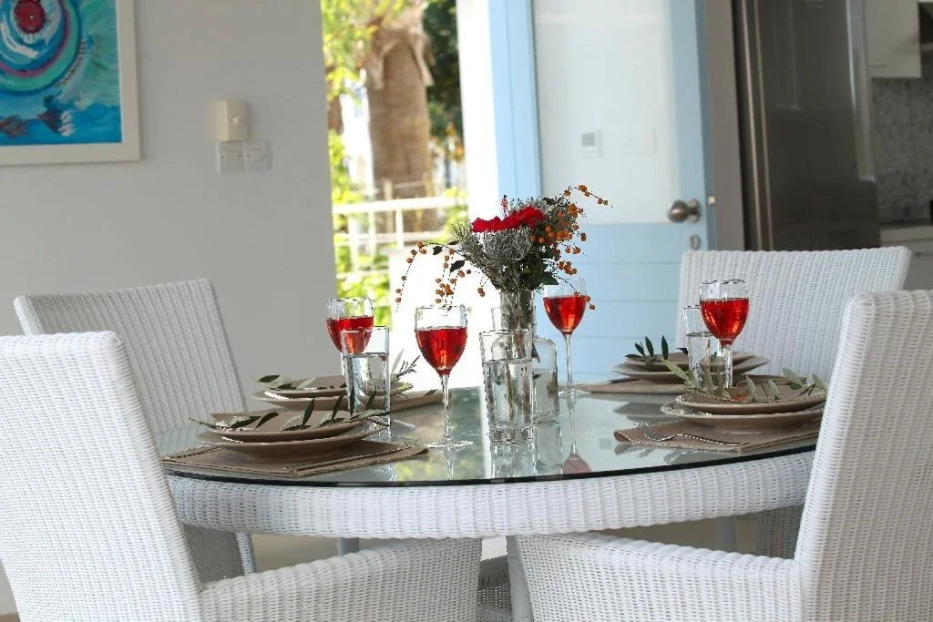 Oceania Villa