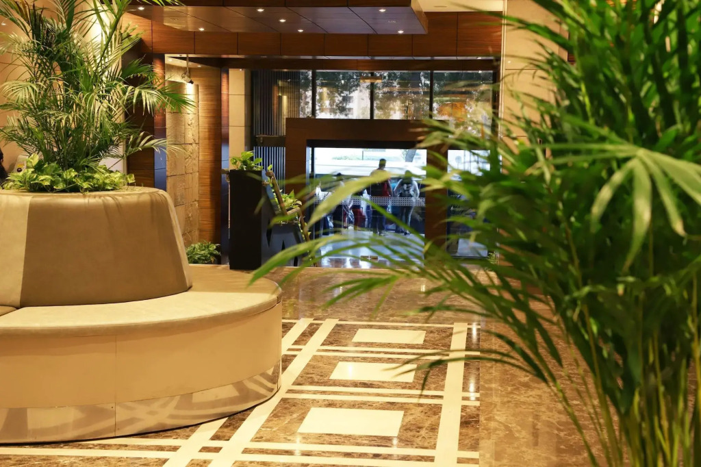 Majestic City Retreat Hotel