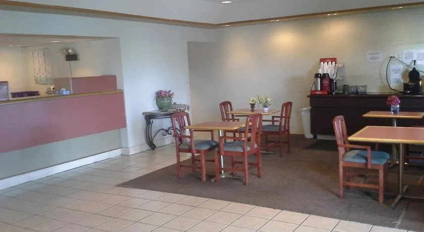 Tulsa Extended Stay Inn & Suites