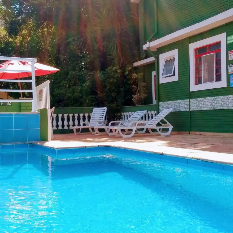 Cobertura na Enseada a 80m da areia