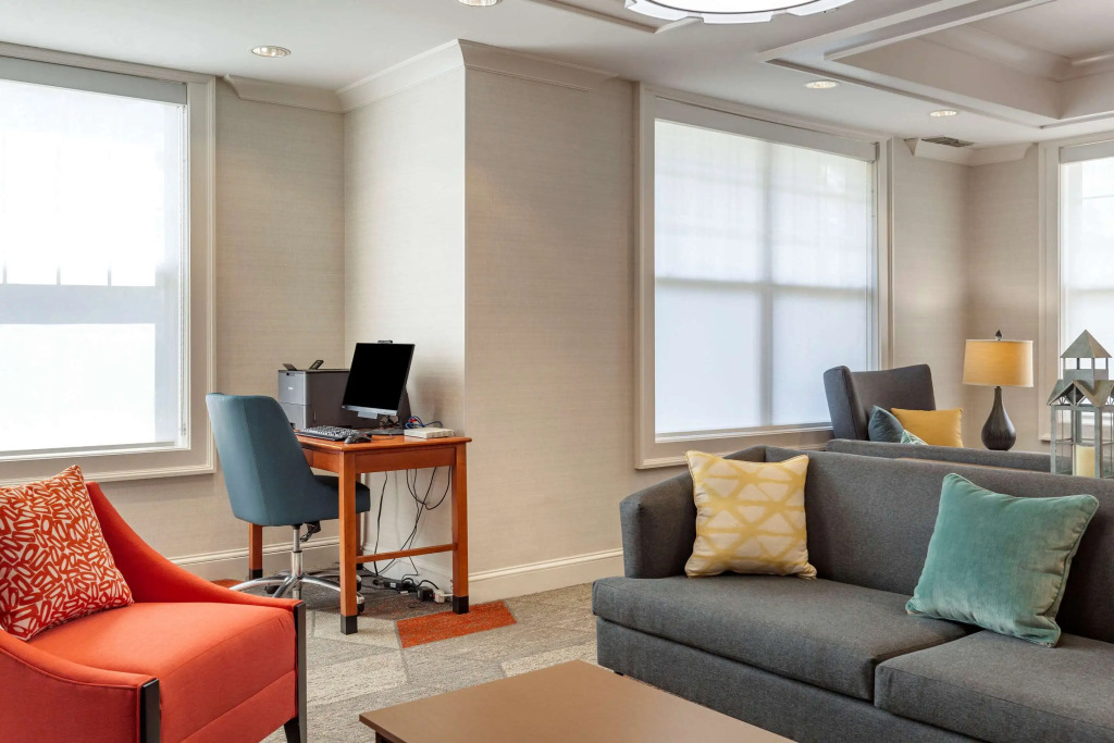 Comfort Inn & Suites Hadley - Amherst