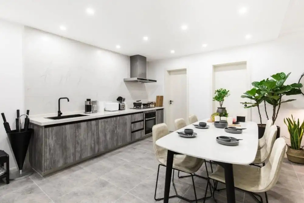 StarHome Jiaotong University Branch