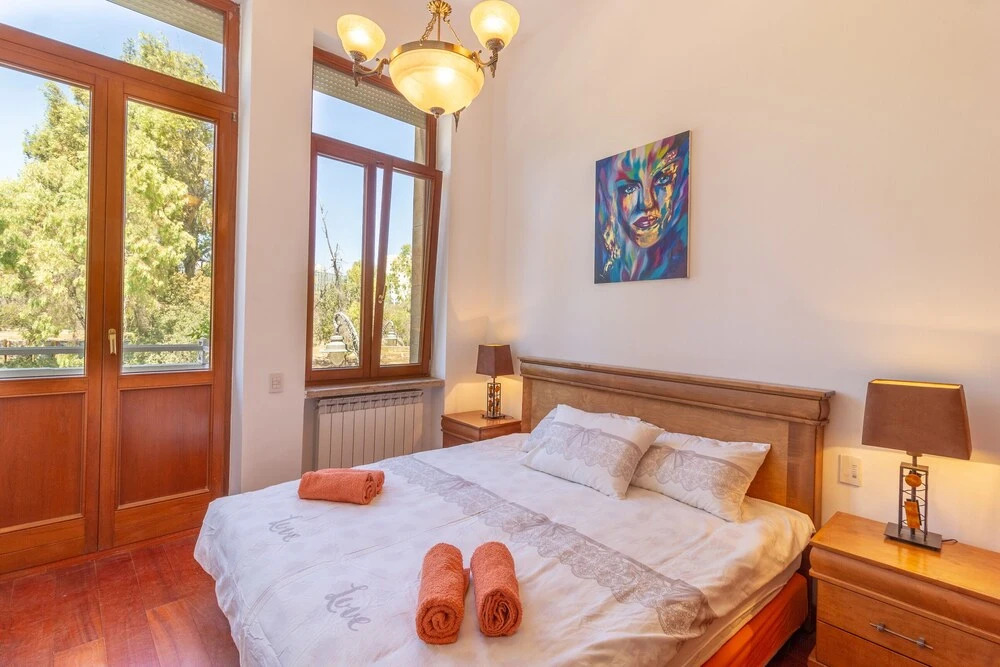 Art apartment in Mamila