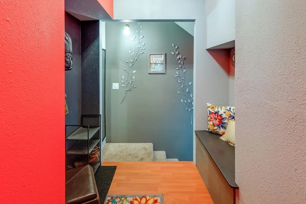 2 Mi to Dtwn: Cozy Getaway in Fairbanks!