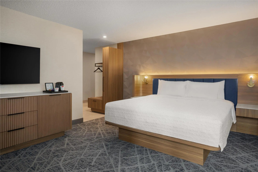 Hampton Inn By Hilton Calgary Downtown