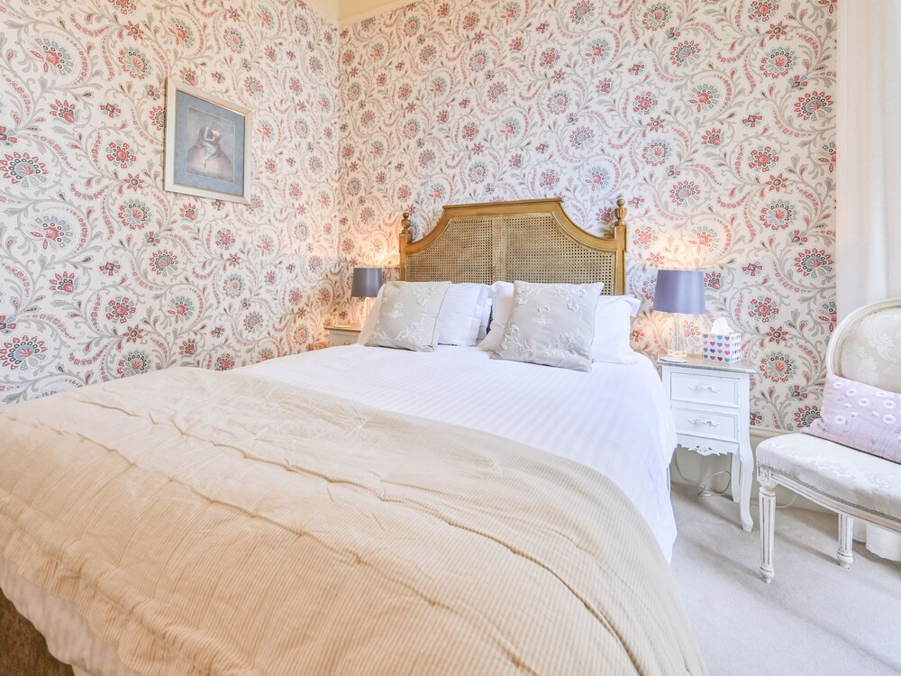Muntham Deluxe Apartment 2