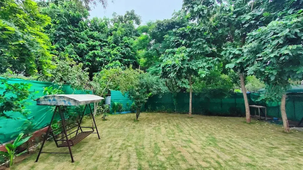 Letstay- DLF Phase 1 Gurugram