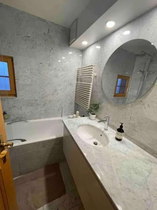 Apartment with stunning view!