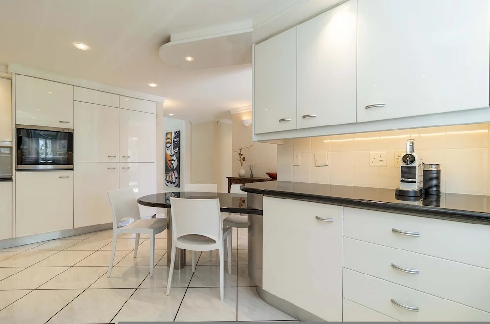 3 Bedroom Apartment - Beach Club