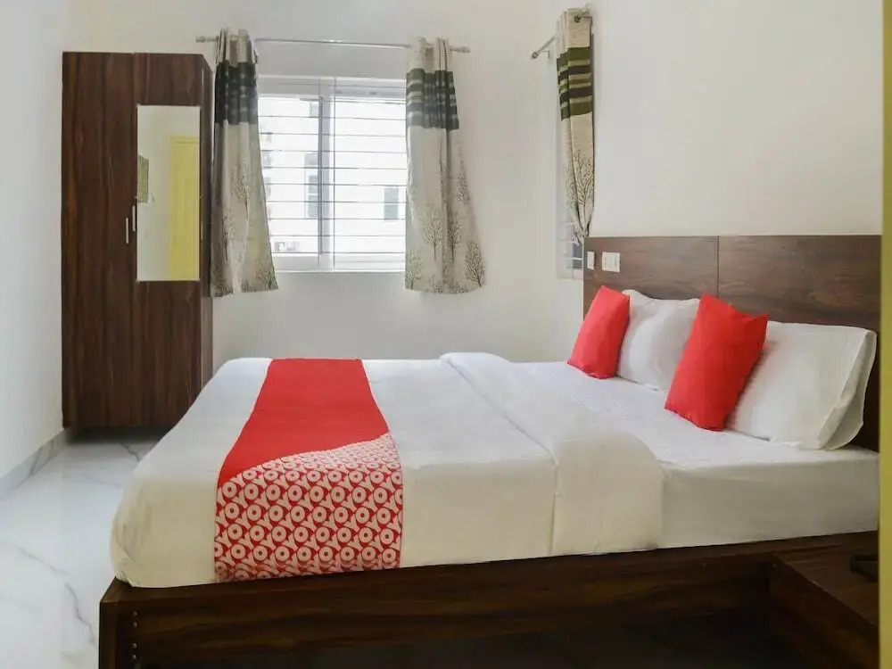 Indu Comforts by OYO Rooms