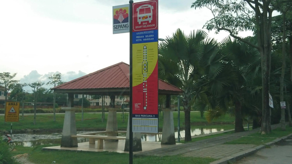 Moon Eleven Hostel Airport Transit - KLIA