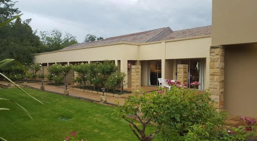 Acacia Lodge