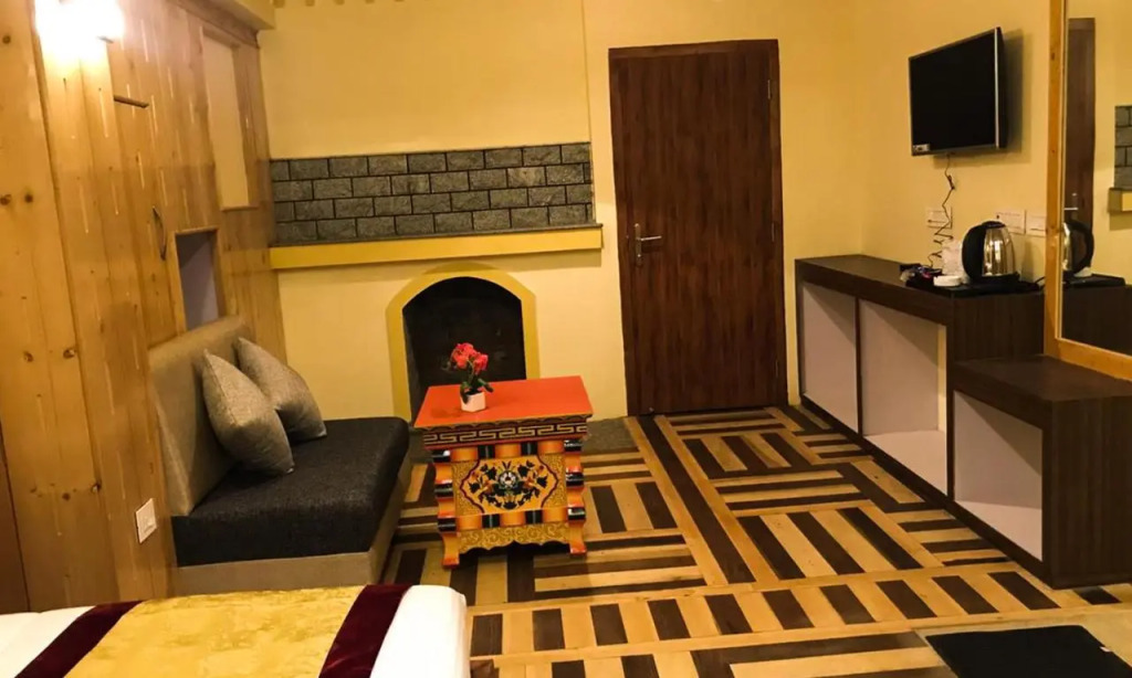 Hotel Golden Tashi Gakhil
