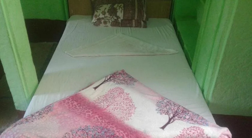 Hotel Shri Giriraj Palace