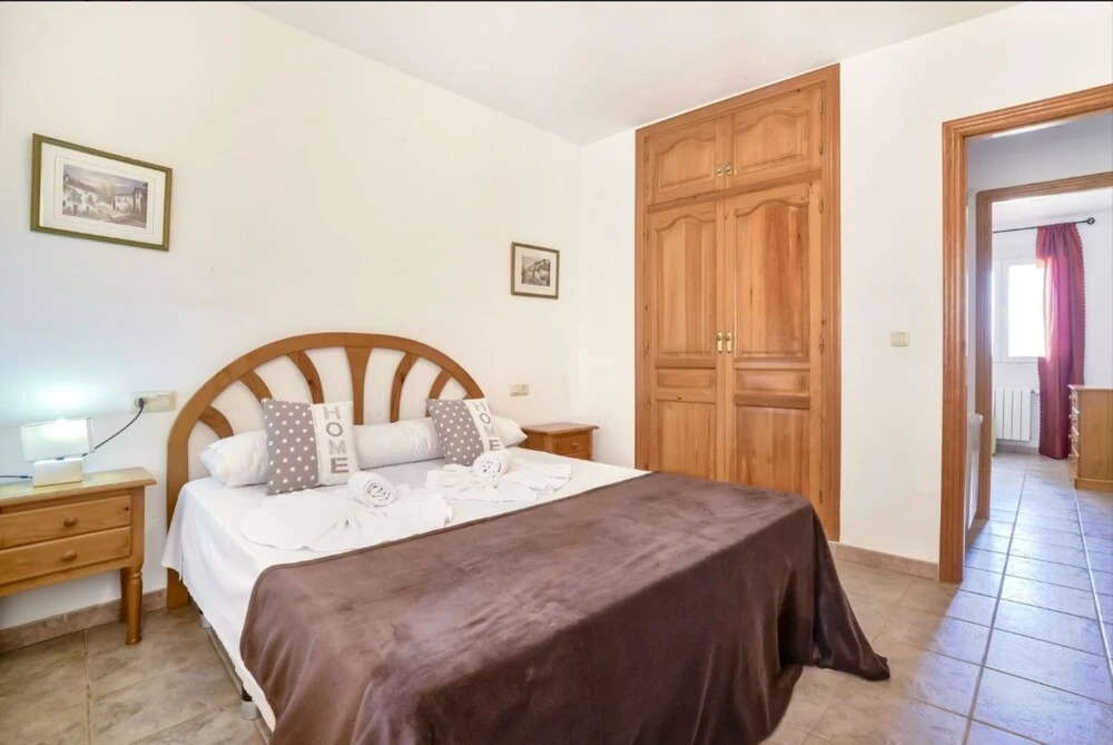 Villa - 5 Bedrooms - 107482